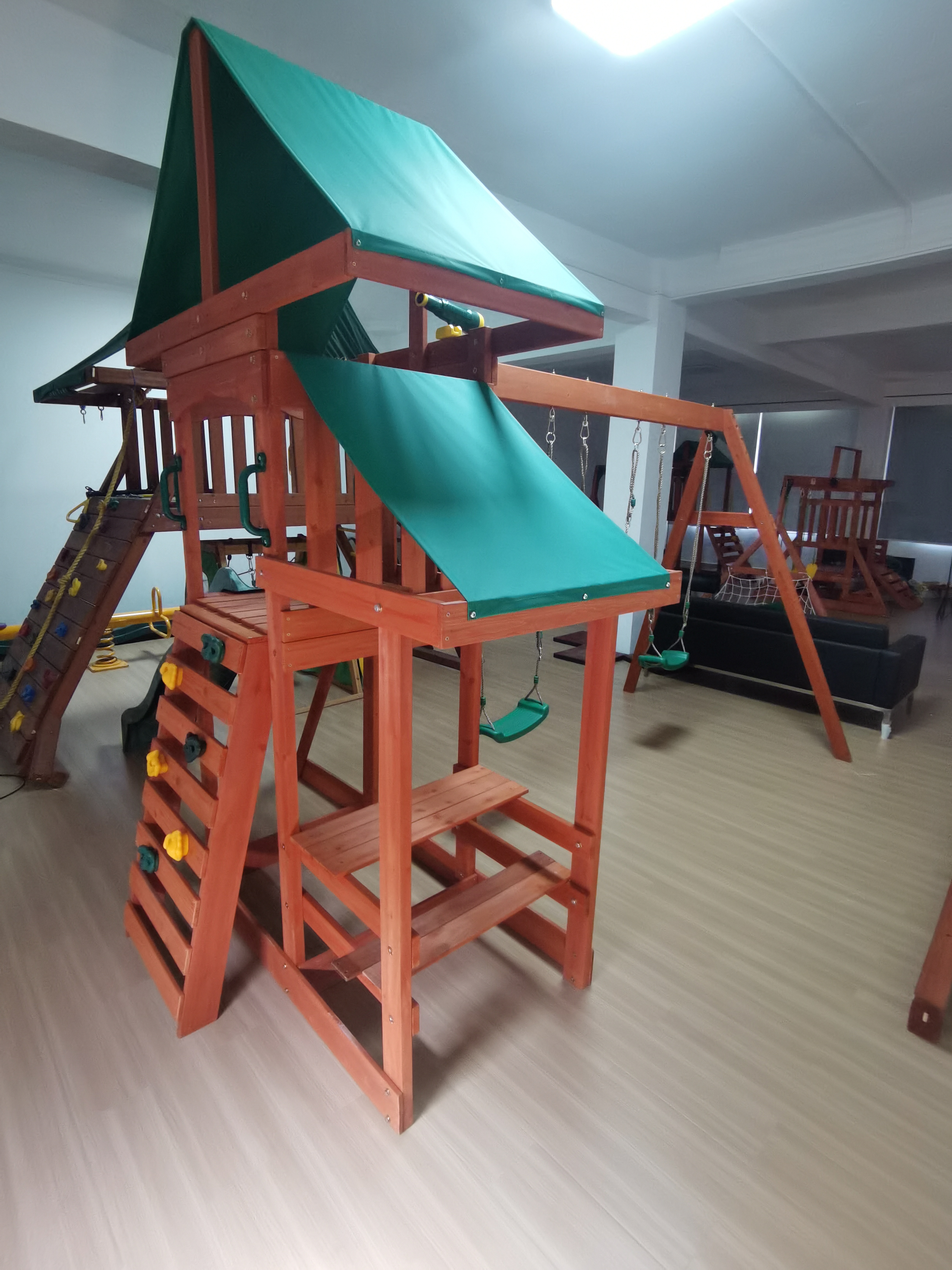 Outdoor Lifespan Kids Swing Sm - Kids Outdoor Swing Set With Slide recensione e prezzo
