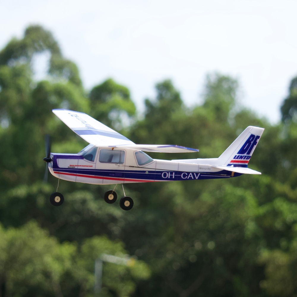 MinimumRC Plane Kit Blue Cessn - Kids Outdoor Vehicles recensione e prezzo