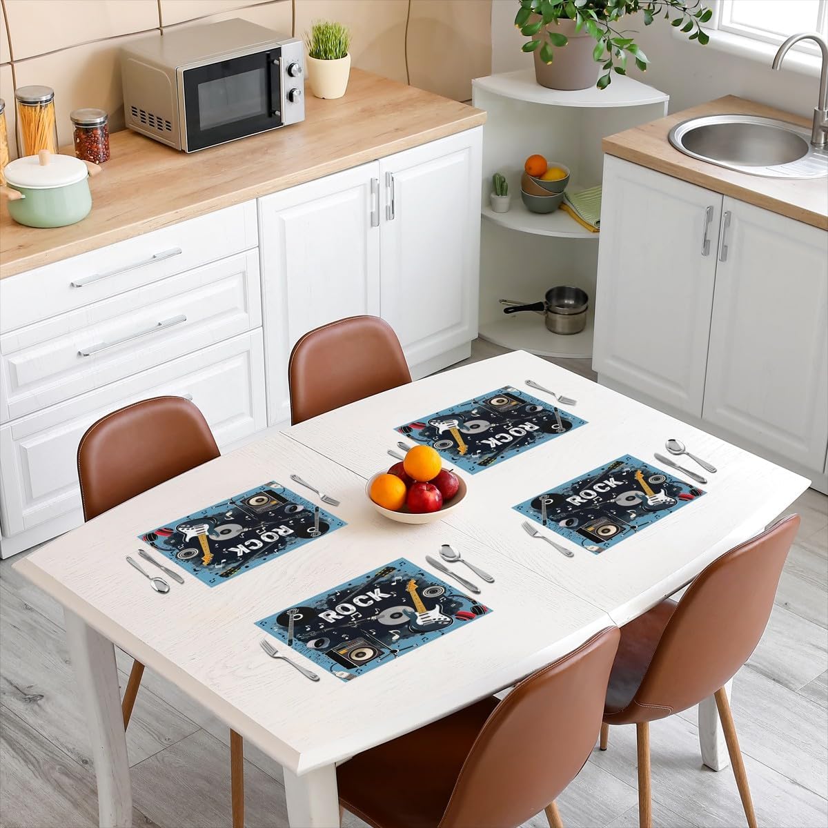 Rock Music Placemats Set of 4  - Kids Outdoor Dining Table recensione e prezzo