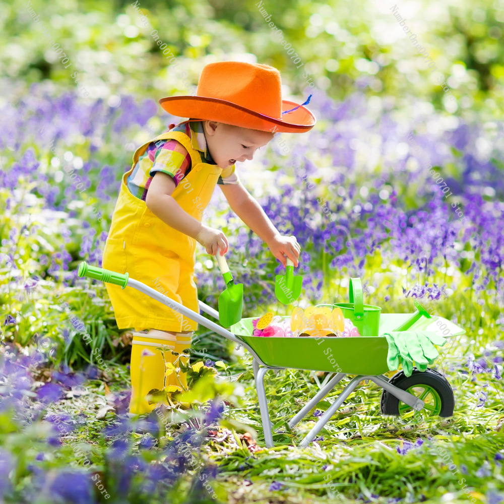 Kids Outdoor Wheelbarrow, Gree - Kids Outdoor Garden Toys recensione e prezzo